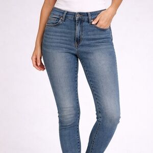 Light Blue Denim Skinny Jeans With Cute Frayed Hems